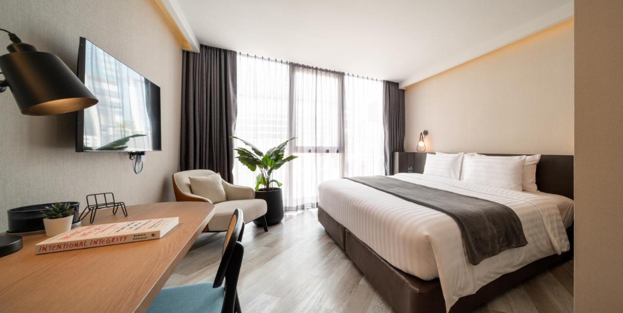 Seekers Finders Rama IV Hotel Surestay Collection By BW Бангкок Екстер'єр фото