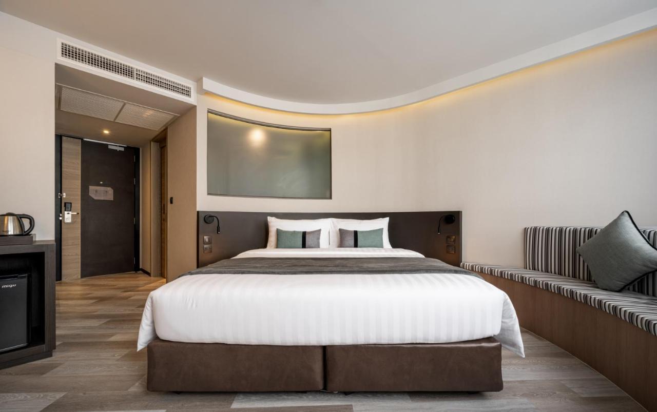 Seekers Finders Rama IV Hotel Surestay Collection By BW Бангкок Екстер'єр фото