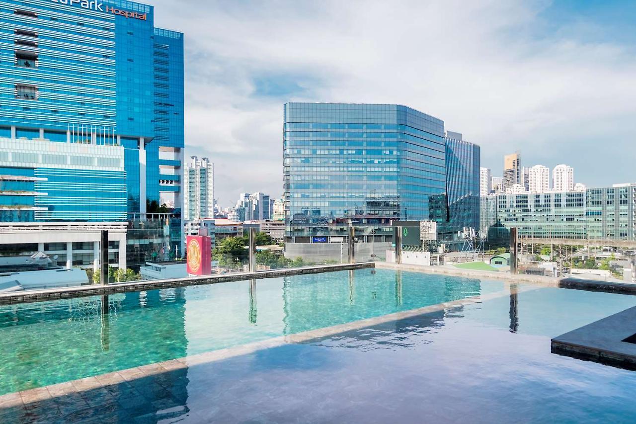 Seekers Finders Rama IV Hotel Surestay Collection By BW Бангкок Екстер'єр фото